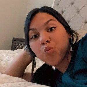 Meet your Posher, Graciela